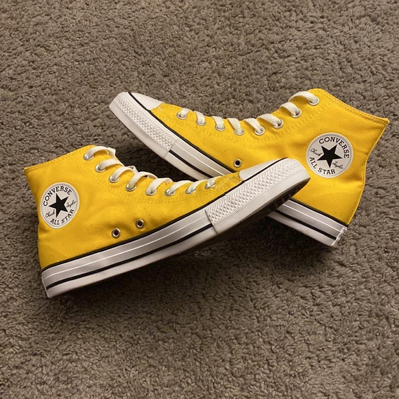 Converse Chuck Taylor All Star Hi Smiley Face - Picture 2 of 5
